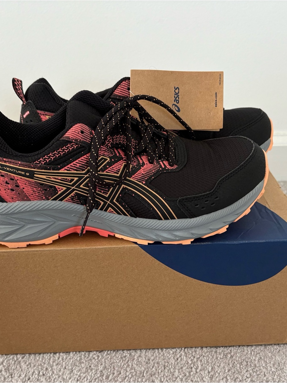 ASICS Gel-Venture 9 "Black / Summer Dune- new